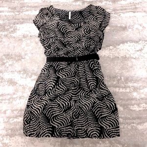 Hello Miss Women’s Dress Size: Large